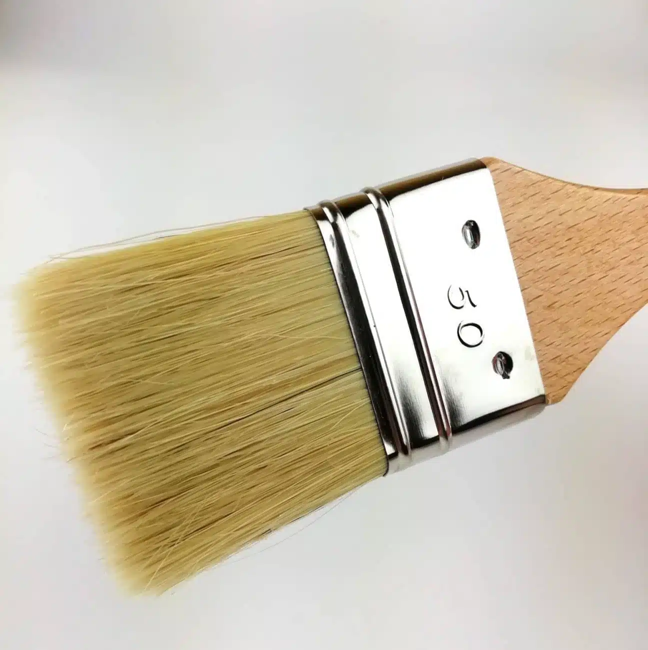 pinceau taille medium 50mm à manche hêtre vernis