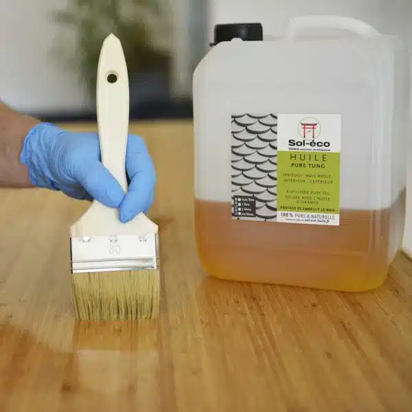 application de l'huile à l'aide du Pack d'application complet